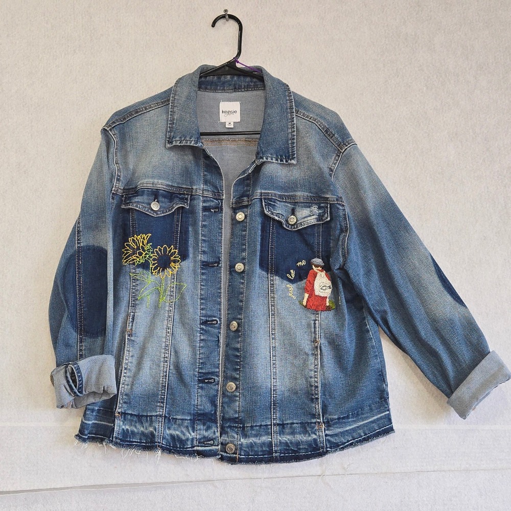 Kensie Jeans Embroidered Sunflower Denim Jacket Medium Blue Distressed Raw Hem
